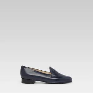 2100 - Navy blue leather loafers