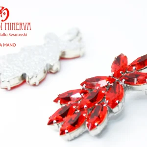 Orecchini in cristallo swarovski rosso Eris Realizzati a mano