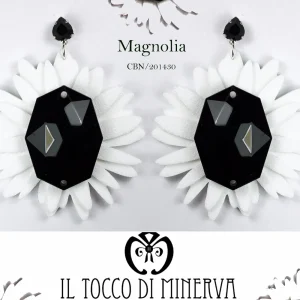 Orecchini bianco/nero forma di fiore Magnolia Realizzati a mano - Handmade