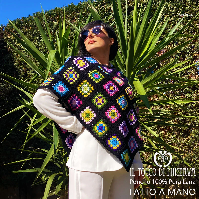 Poncho in pura lana uncinetto multicolore Serena - Fatto a Mano - immagine 6