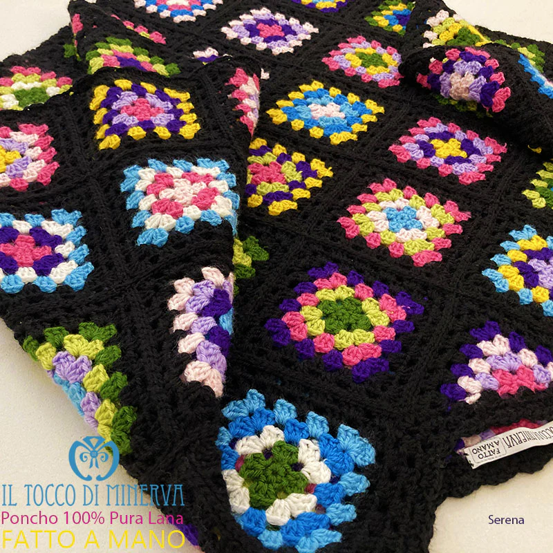 Poncho in pura lana uncinetto multicolore Serena - Fatto a Mano - immagine 4
