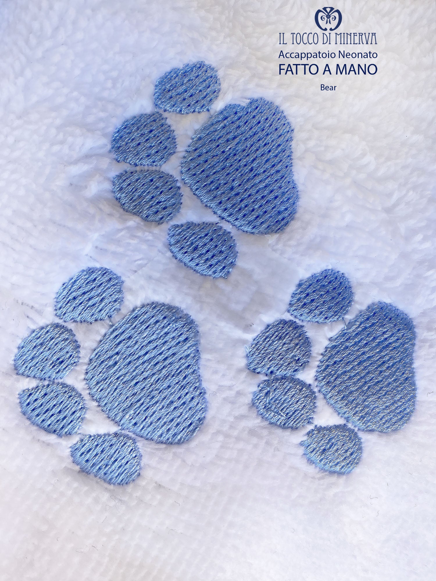 Accappatoio Bamboo bianco ricamo orsetto celeste - Fatto a Mano - immagine 4