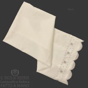 Lenzuolo con Federa neonato bianco ricamo fiocco - Fatto a Mano