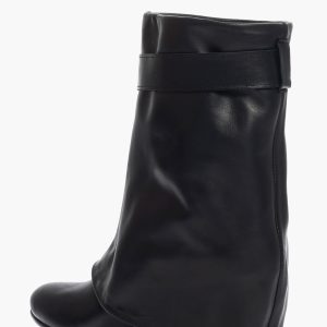 stivali con risvolto