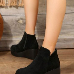 stivali con zeppa e plateau